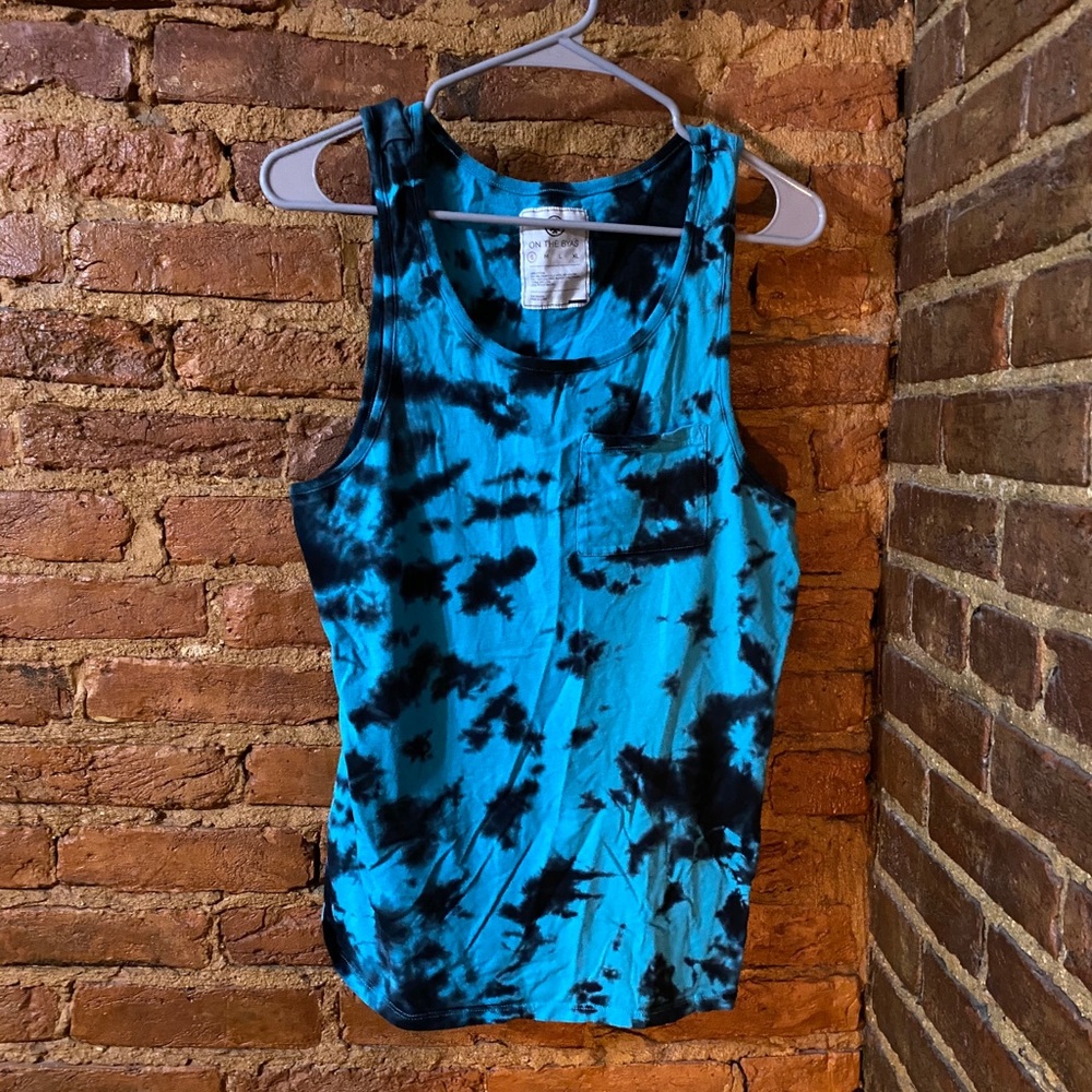 Tie-dye Pocket Tank Top